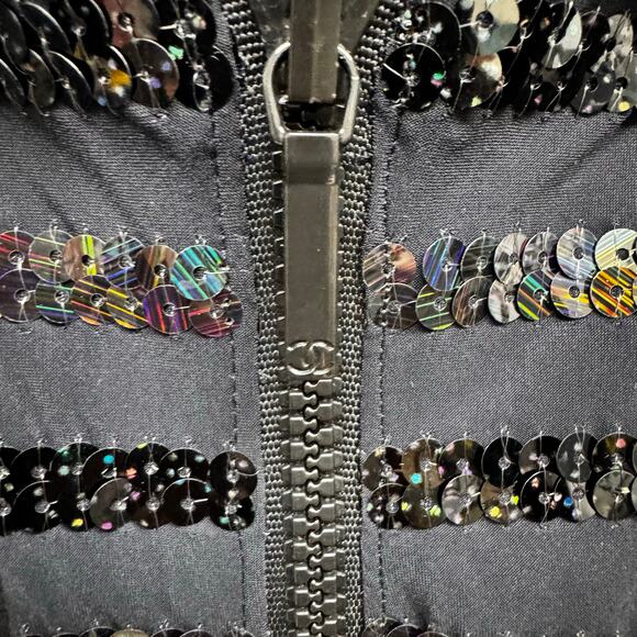 NWT Chanel Black Sequin Embellished Sleeveless Hooded Zip Up Vest Womens 6 - Picture 7 of 9